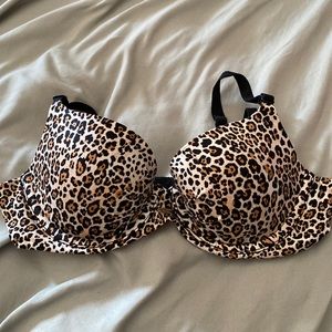 Black fabulous victoria secret bra